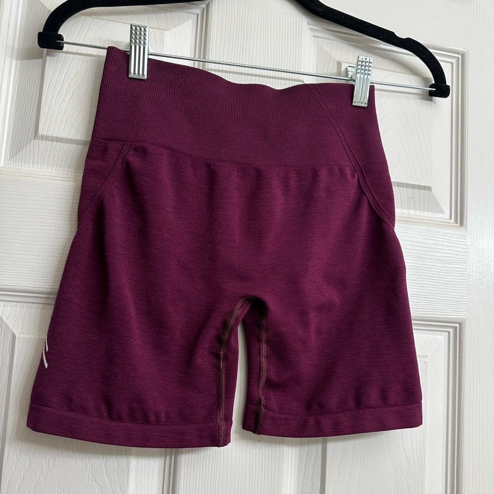 🩷 Oner Active Effortless Rip Fig Shorts